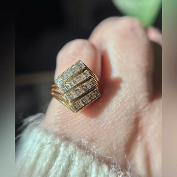 Art Deco 2.07 ctw Carrè Cut Diamond Ring in 18k yellow gold - Picture 14 of 17